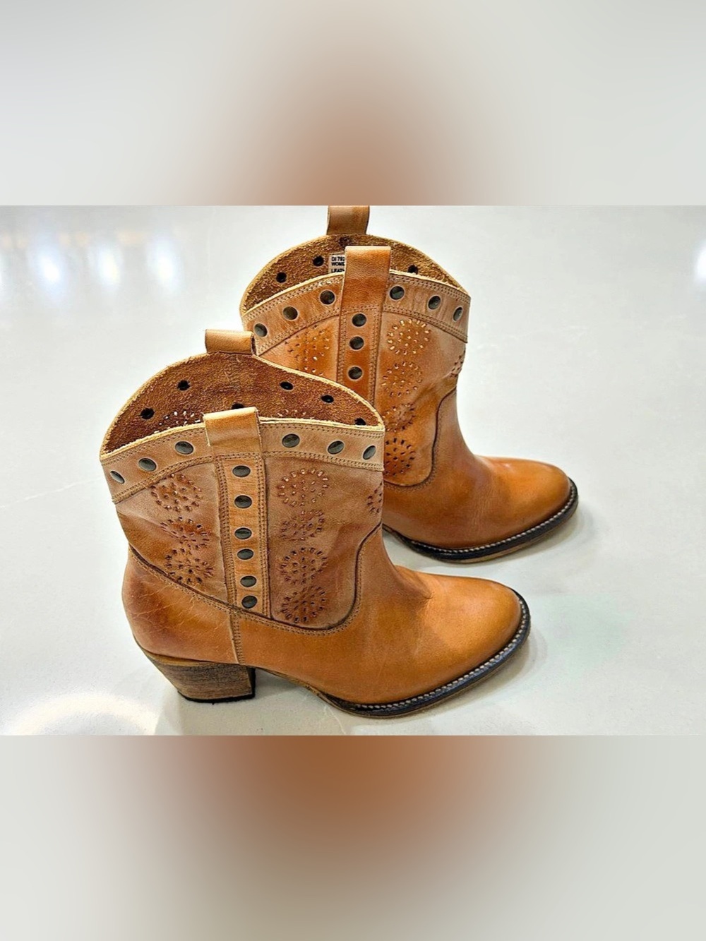 Dingo Roni Tan Buffalo Leather Western Cowgirl Boots Ankle Booties DI 792 6M